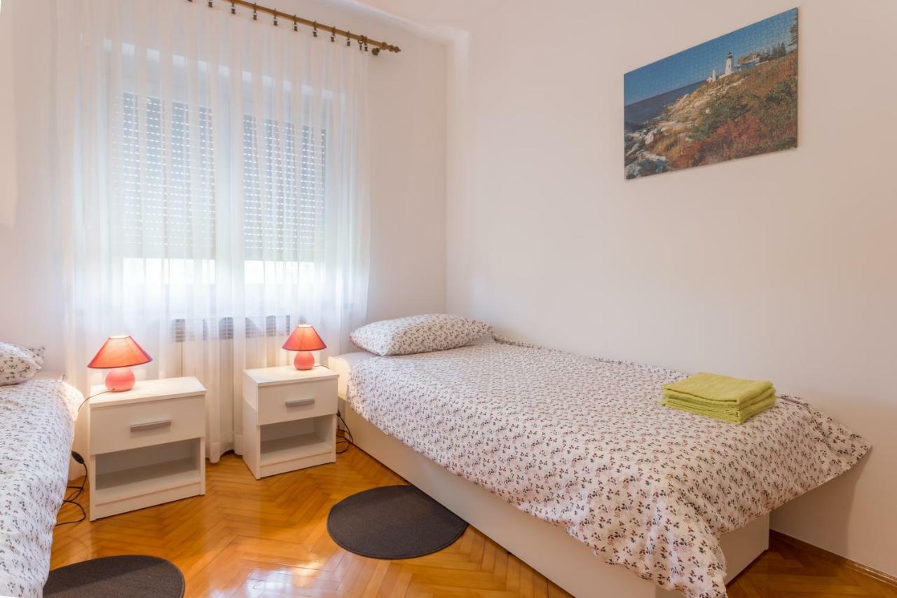 Apartment Dean Умаг Экстерьер фото