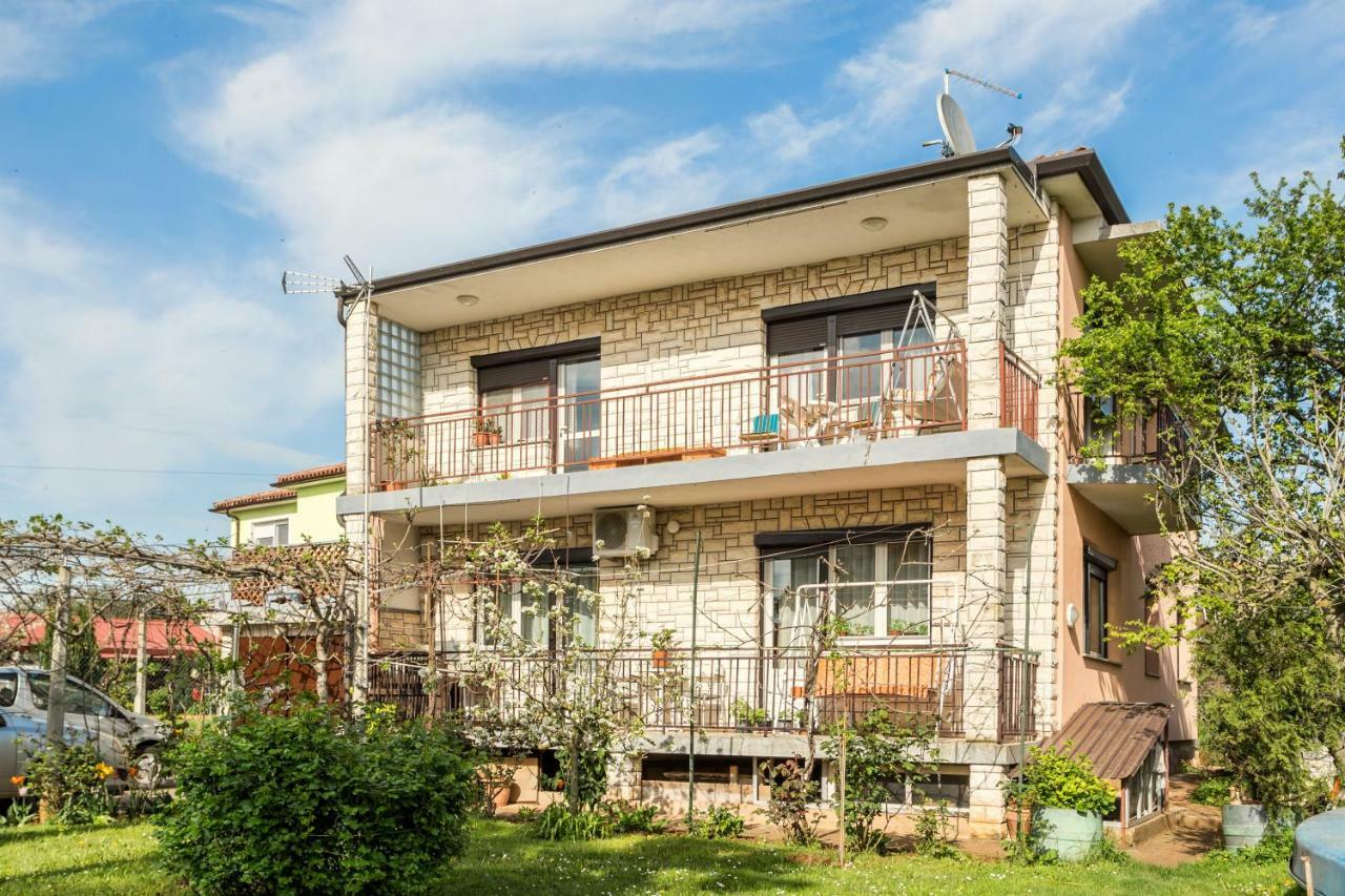 Apartment Dean Умаг Экстерьер фото