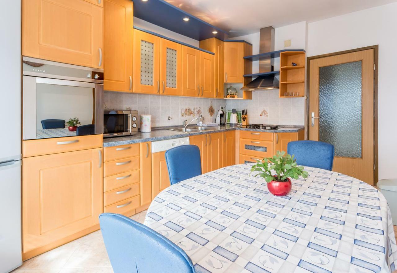 Apartment Dean Умаг Экстерьер фото